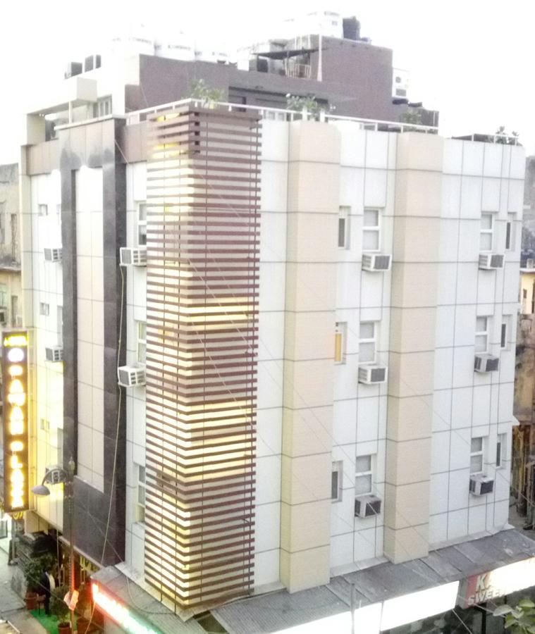 Hotel Pawan Plaza Near Sir Ganga Ram Hospital Delhi  Exterior foto
